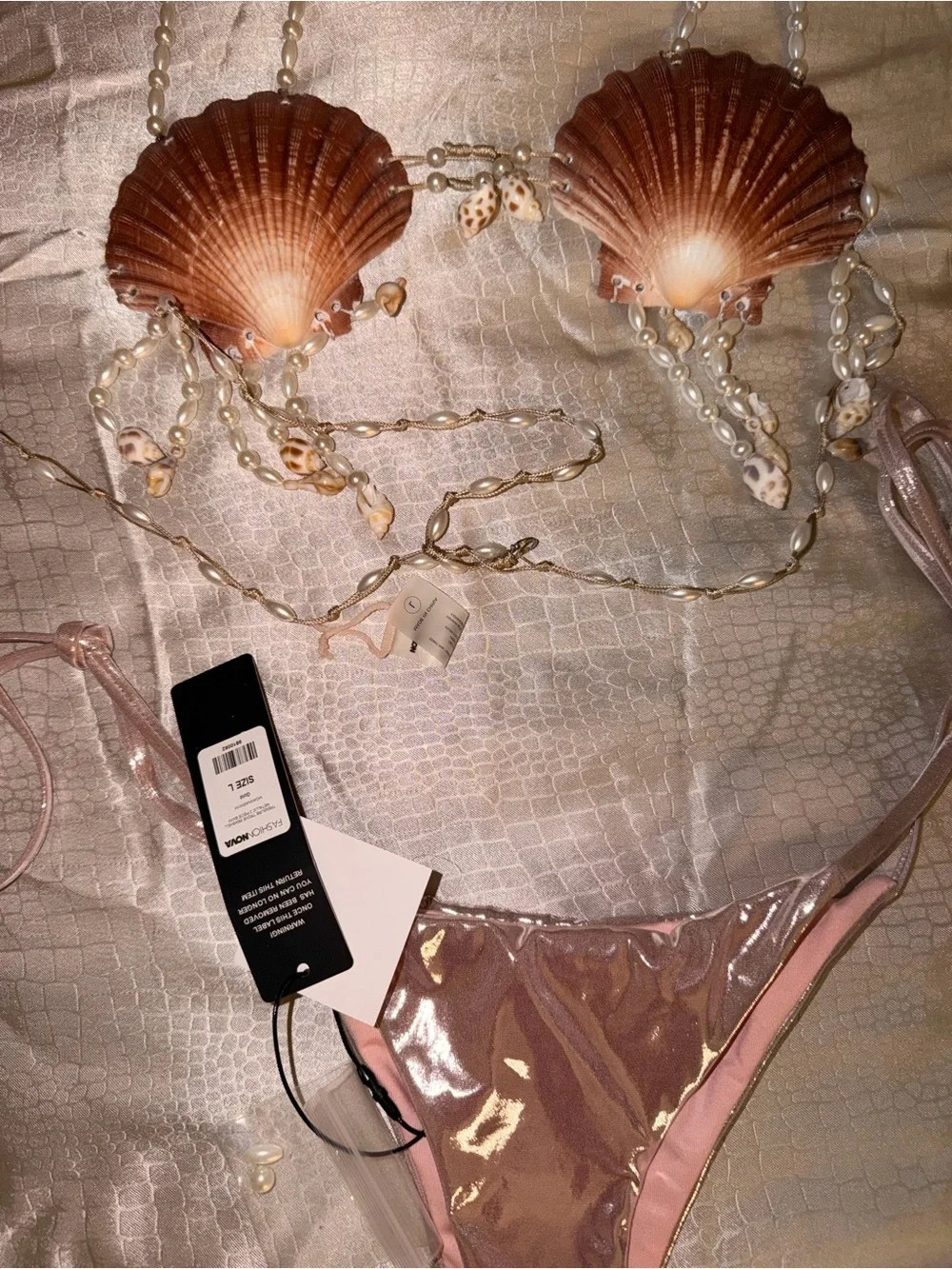 Fashion Nova Pink Shell Bikini Set - Picture 3 of 7